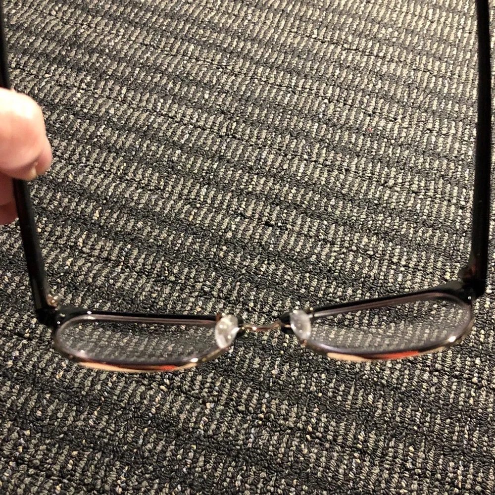 Trendy Women’s Stylish Glasses (Clear Lenses no subscriptions)